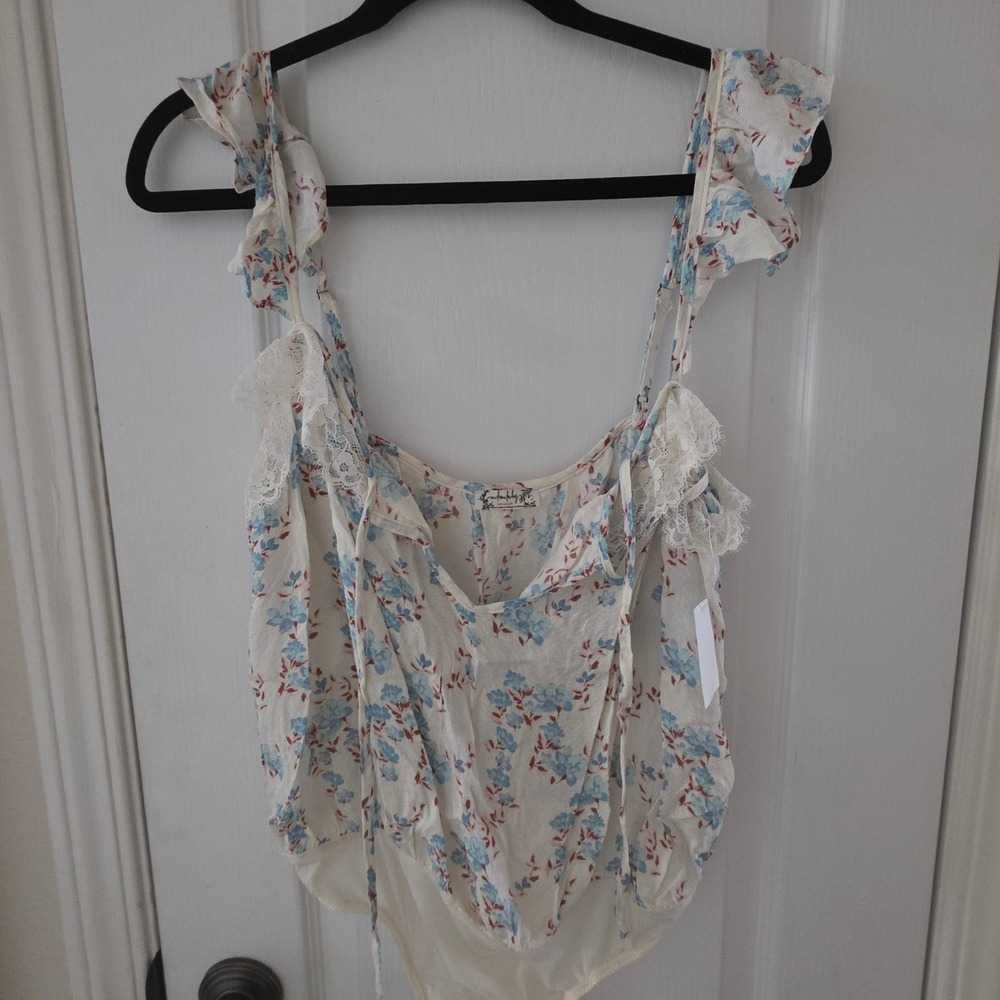 Intimately Free People Floral Lace Trim Ruffle Bodysuit Cream Blue Small
